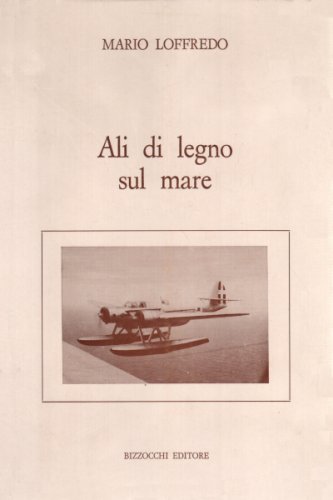 Ali di legno sul mare